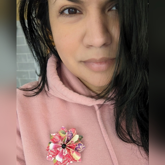 Red and Purple Paper Flower Lapel - Picture 4 of 4